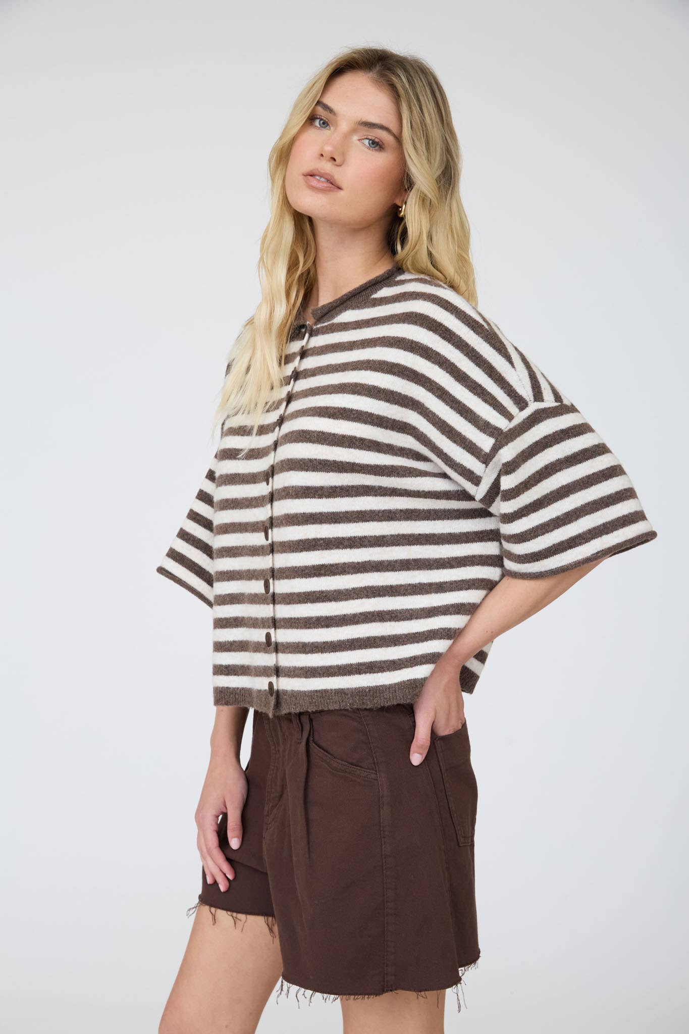 STRIPE RAW EDGE SHORT SLEEVE BUTTON DOWN CARDIGAN