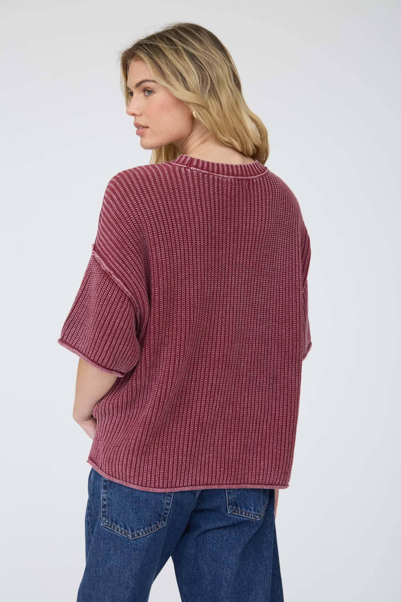 BERRY WASHED SHORT SLEEVE SWEATER